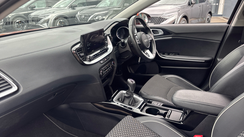 Kia Xceed 1.0T GDi ISG Connect 5dr Petrol Hatchback